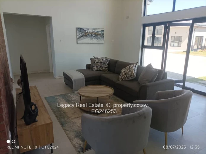 Live Smart In Hatfield – Modern Townhouse With Solar Power (Sole Mandate)