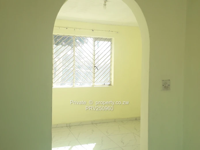 2 bed house available now in quite location (Sole Mandate)