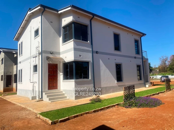 Modern 4-Bed Marlborough Home — Garage, Designer Kitchen & Borehole