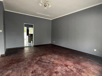 2 Bedroom Garden Flat