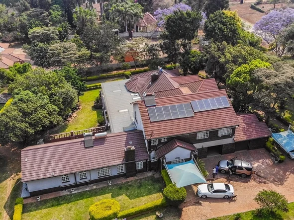 6 Bedroom House