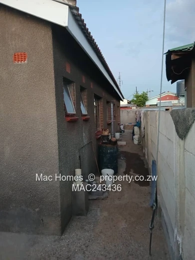 Chitungwiza house for sale (Sole Mandate)