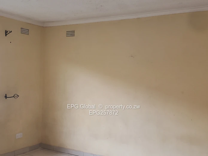Solid Family house available for letting  