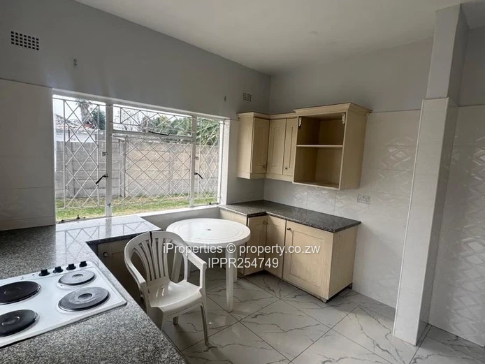 Bright 3-Bed Avondale Home with Garden, Garage & Solar