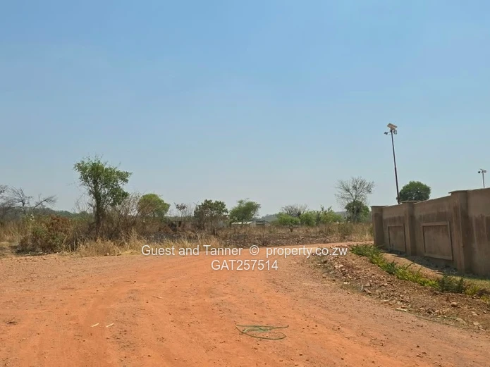 Spacious 2,919 m² Vacant Residential Stand -  Kadoma, Mornington