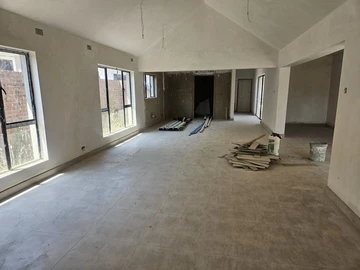 4 Bedroom Garden Flat