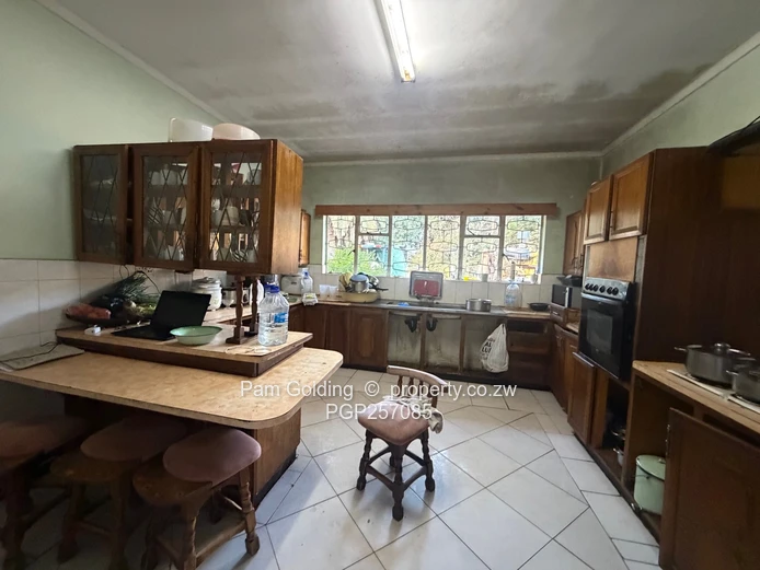 House for Sale in Hillside