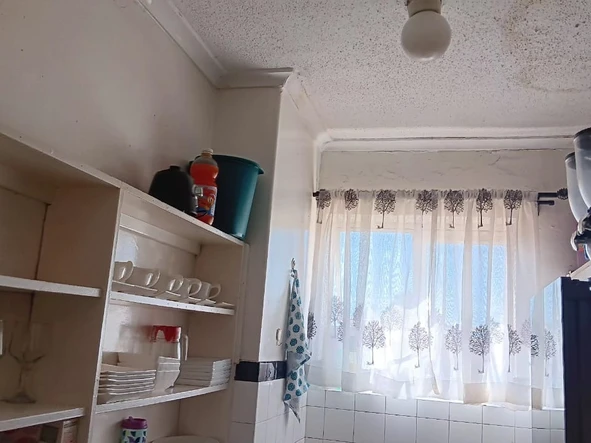 2 Bedroom Flat & Apartment