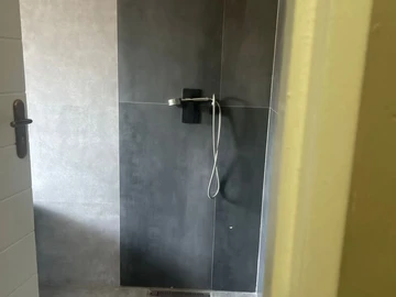 4 Bedroom Garden Flat