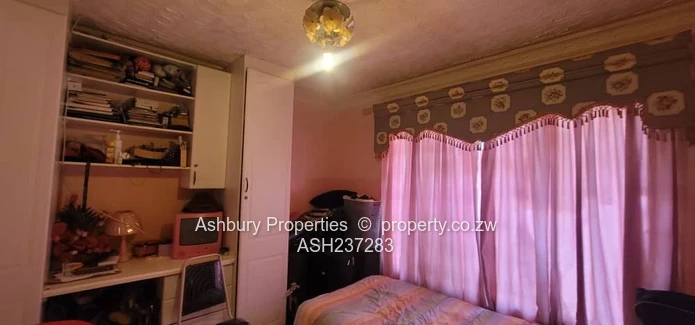 Sentosa 4-Bed Home w/ Thatched Gazebo & Borehole (Sole Mandate)