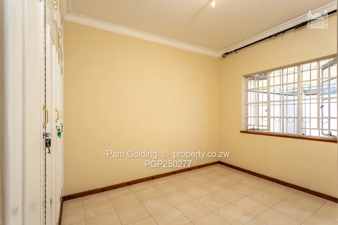 Townhouse For Rent In Belgravia