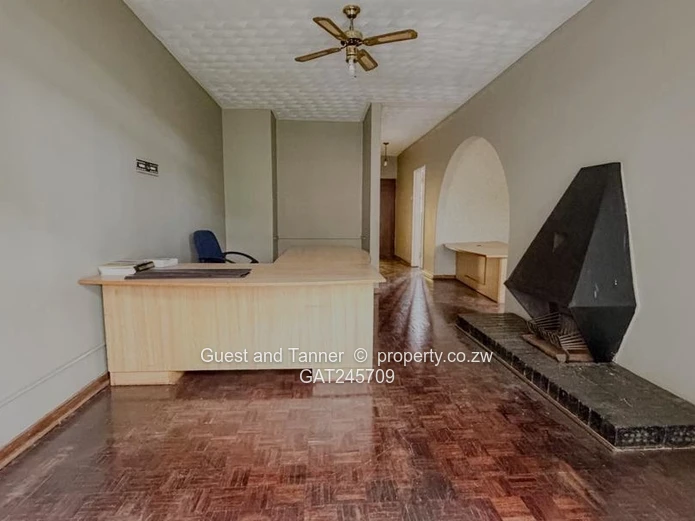 Upper Avenues - Duplex For Sale