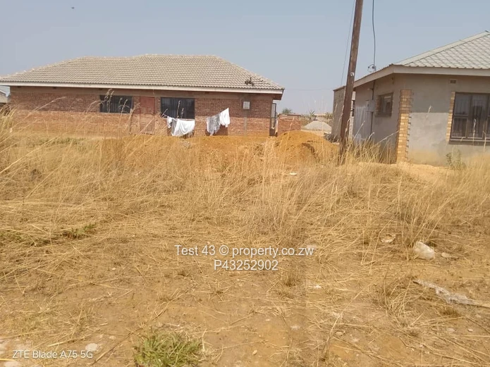 200m² Stand in Chitungwiza - Near Power & New Homes