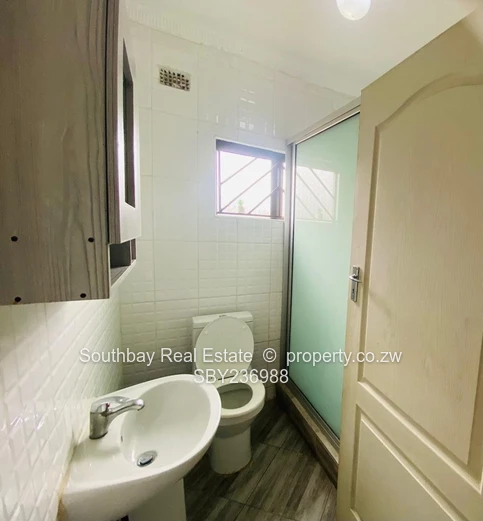 Budiriro Cabs house to let