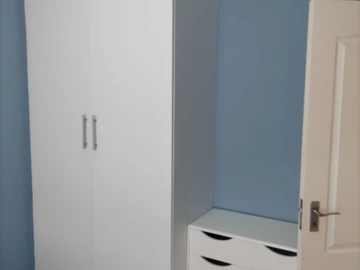 3 Bedroom Flat & Apartment