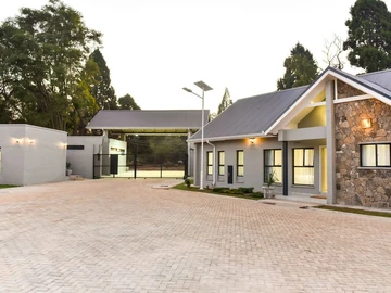 3 Bedroom Garden Flat