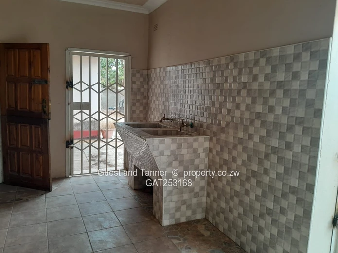  Zimre Park Family Home for Rent