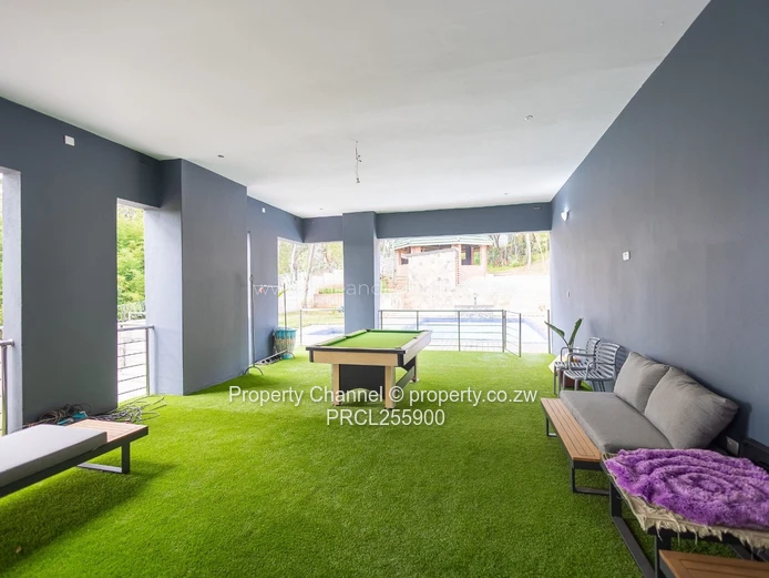 Sunlit 5-Bed Umwinsidale Home with Marble Floors