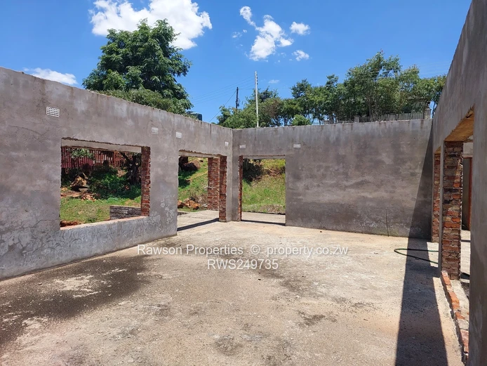 Unfinished split-level 4-bed with panoramic Brookview views (Sole Mandate)