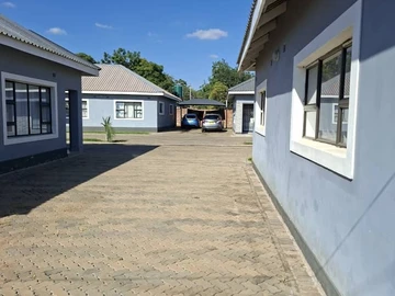3 Bedroom Garden Flat
