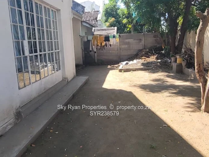 Hatfield Garden Flat For Sale