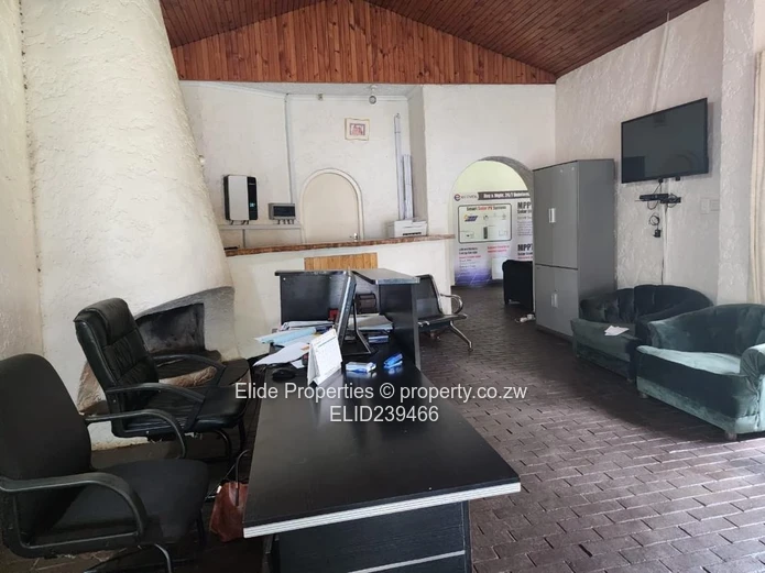 Golden oldie Mt pleasant suitable for commercial use with 9 offices (Sole Mandate)