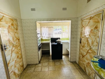 Farm & Agricultural Land