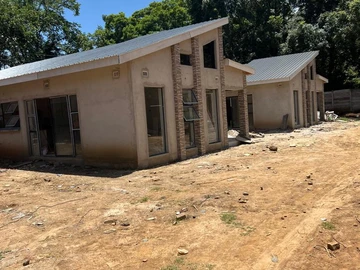 3 Bedroom Flat & Apartment