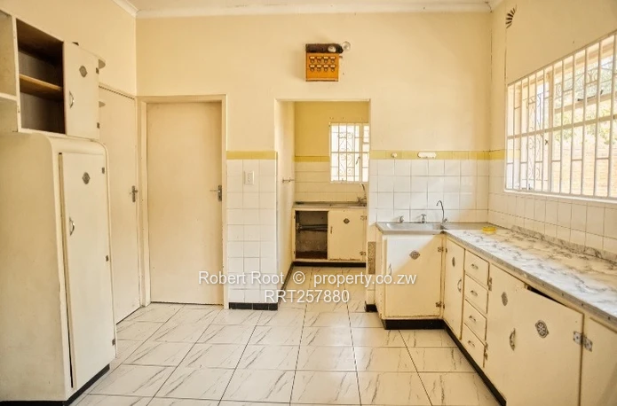 Commercial or Residential Potential in Avondale