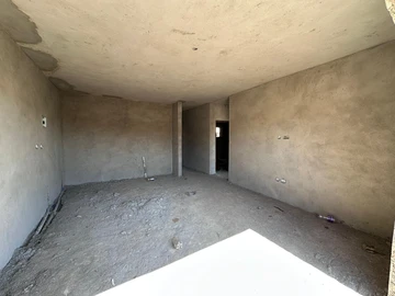 2 Bedroom Flat & Apartment