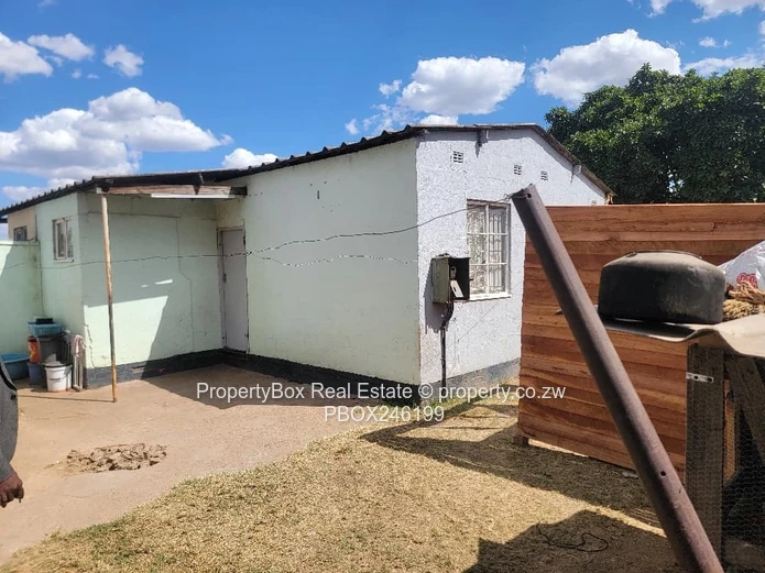 Glen Norah Core house for sale!
