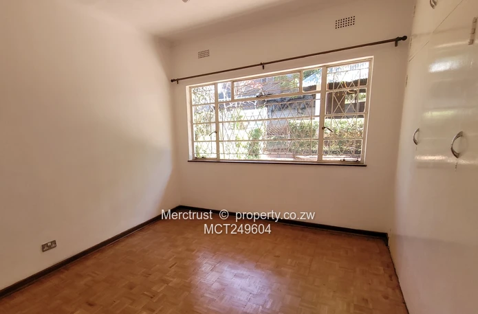 Newly renovated simplex garden flat! (Sole Mandate)