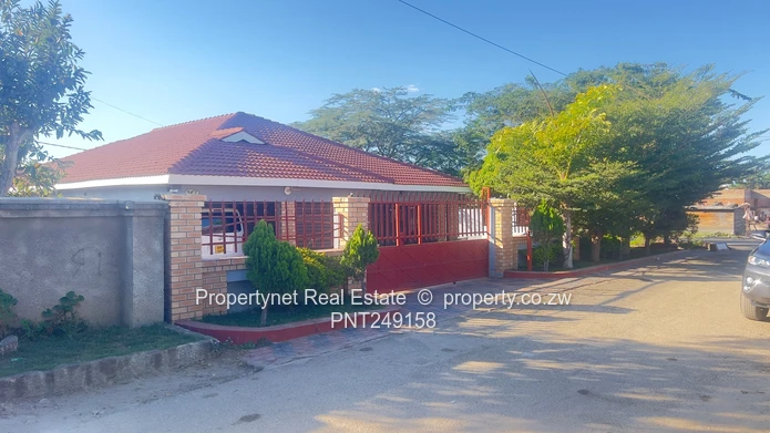 Solid neat family home!!!