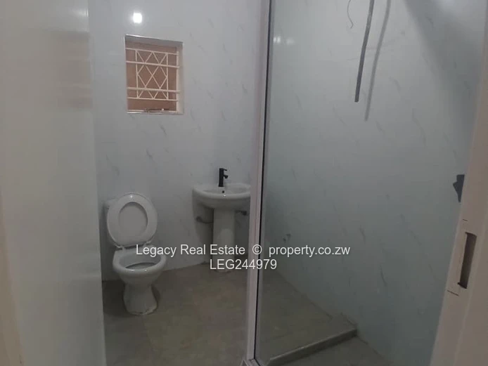 Neat 2 Bedroom Flat To Let In Willowvale, Highfield (Sole Mandate)