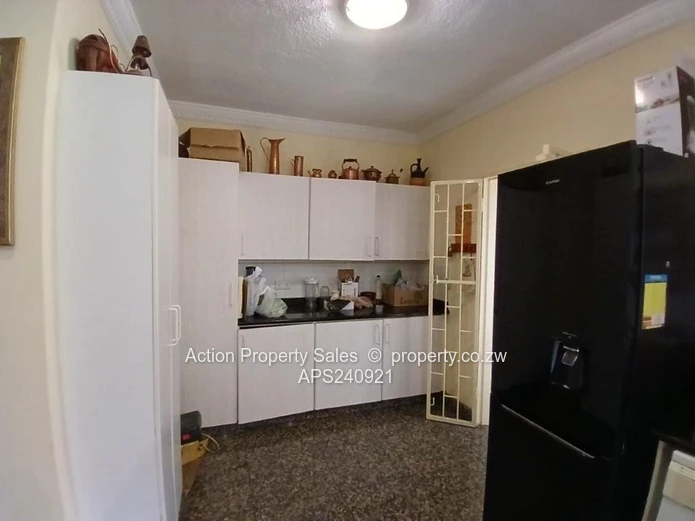 Fully Furnished 3 Bed Dandaro Unit! 