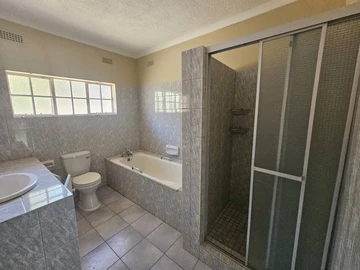 3 Bedroom Garden Flat