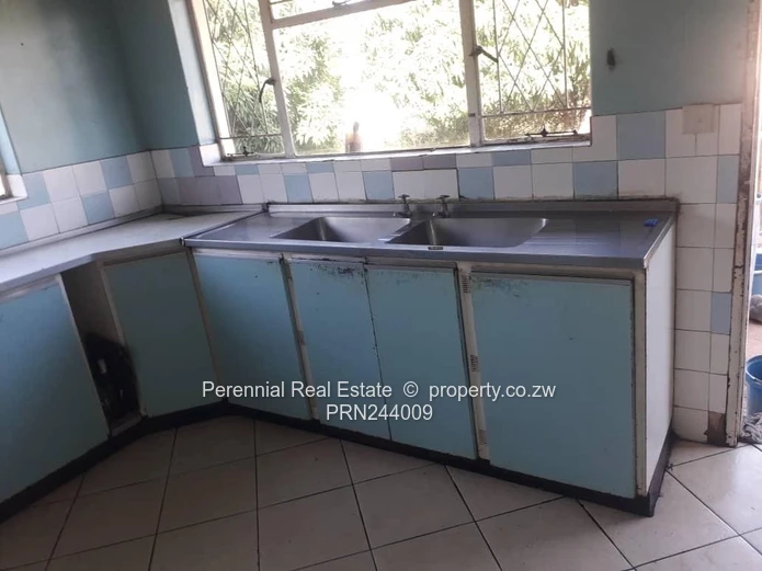 House For Sale In Redcliff Kwekwe