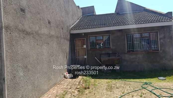 **Spacious 3-Bedroom Family Home for Rent in Bluffhill, Harare**