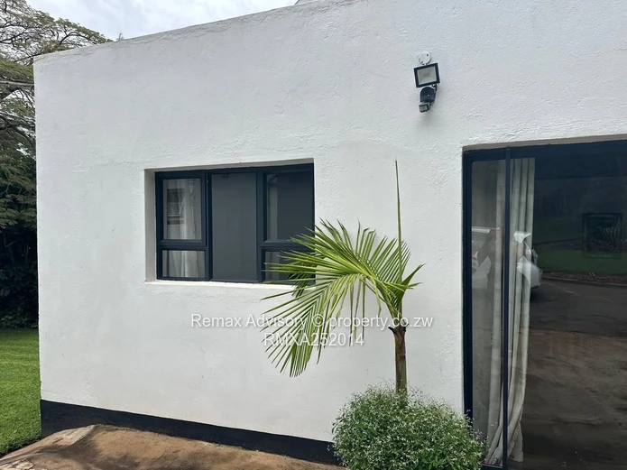 Charming Fully Furnished Studio Cottage in Greendale $650
