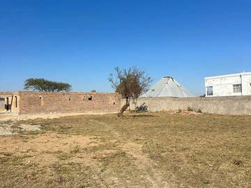 Stands & Residential Land