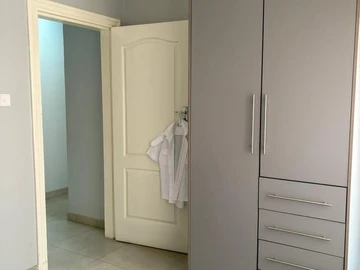 3 Bedroom Flat & Apartment