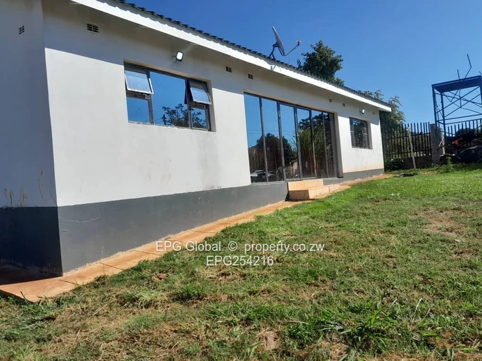 Solid compact clean cottage  available for letting  