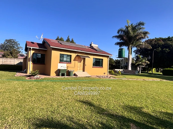 Mount Pleasant: Furnished 2-Bed cottage w/ Pool & Borehole