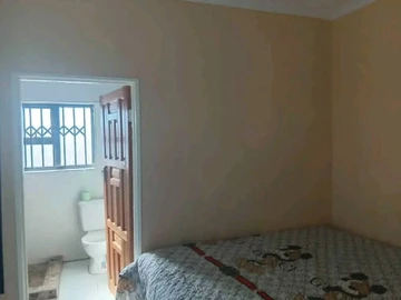 9 Bedroom House