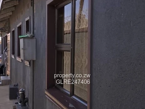 Renovated 4-Bed House in Damofalls with Borehole