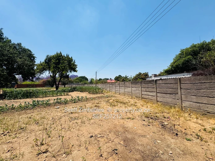 Solid 3-Bedroom Home on 5,423 sqm in Chadcombe (Sole Mandate)