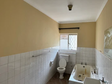 3 Bedroom Garden Flat