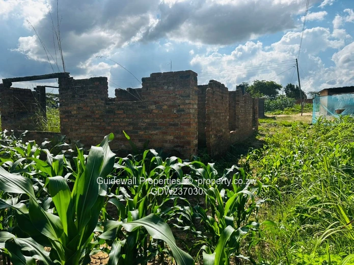 1000sqm stand for sale in Charlotte Brooke with deeds