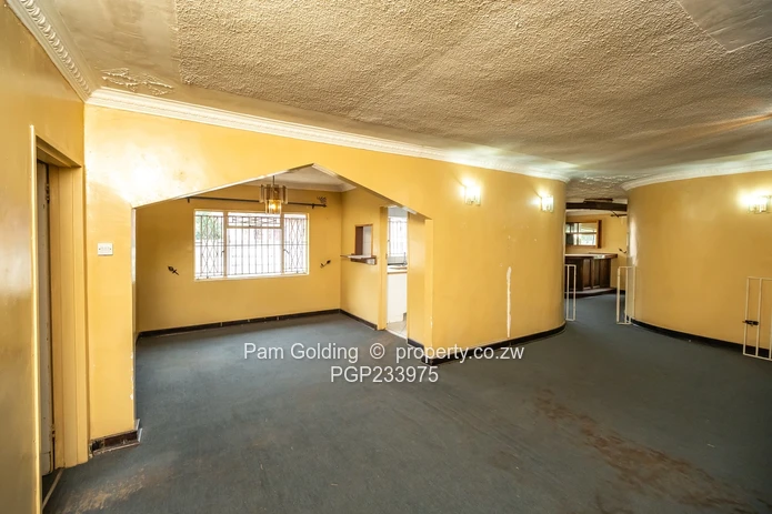 Spacious Unit Located in Established Community