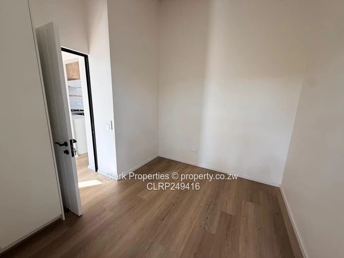Modern Apartment At Jacaranda Heights